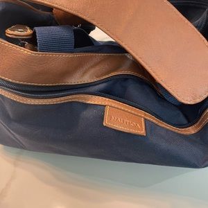 Pre-owned, mid size, heavy duty NAUTICA traveling bag